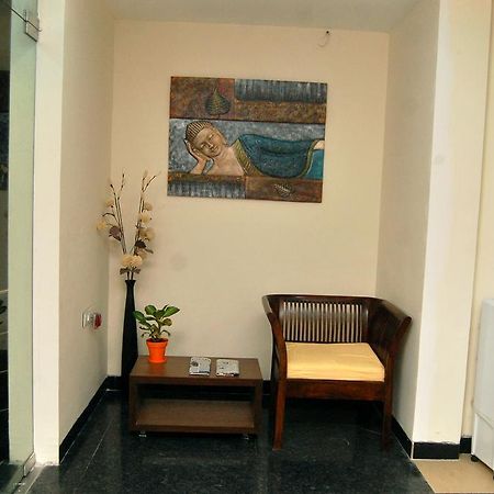 Orange Inn, Manapakkam チェンナイ エクステリア 写真