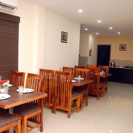 Orange Inn, Manapakkam チェンナイ エクステリア 写真