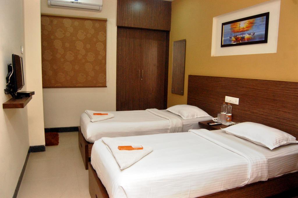 Orange Inn, Manapakkam チェンナイ エクステリア 写真