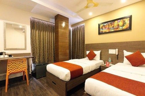 Orange Inn, Manapakkam チェンナイ エクステリア 写真
