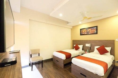 Orange Inn, Manapakkam チェンナイ エクステリア 写真